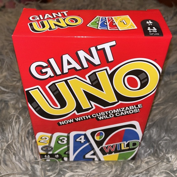 Mattel Games ​Giant UNO Card Game for Kids, Adults, Oversized Cards NEW - Picture 3 of 7